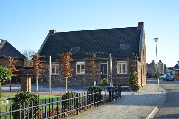 Sint Lambertusweg 28-A, Reuver